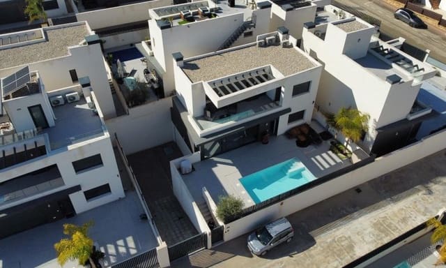 3 quarto Moradia para venda em Algorfa com piscina garagem - 539 000 € (Ref: 10051229)