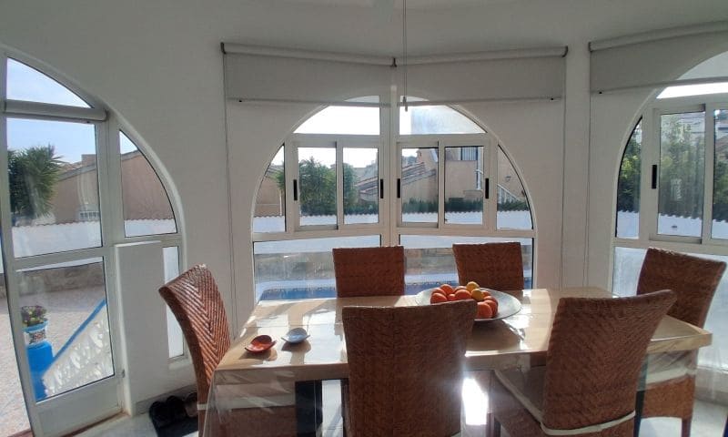 5 bedroom Villa for sale in Rojales with pool - € 539,995 (Ref: 10051230)