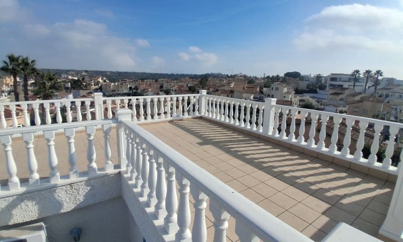 5 bedroom Villa for sale in Rojales with pool - € 539,995 (Ref: 10051230)