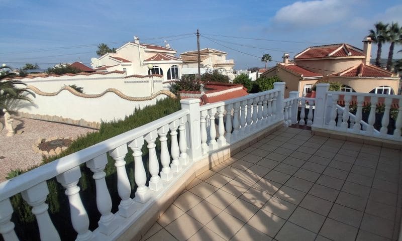 5 bedroom Villa for sale in Rojales with pool - € 539,995 (Ref: 10051230)