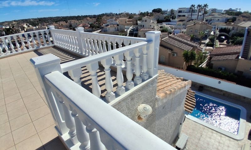 5 bedroom Villa for sale in Rojales with pool - € 539,995 (Ref: 10051230)