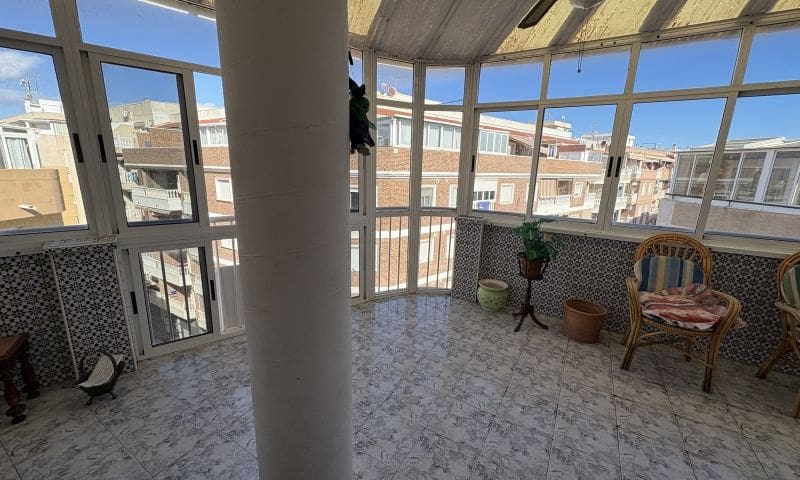 3 bedroom Penthouse for sale in Torrevieja with garage - € 196,995 (Ref: 10051231)