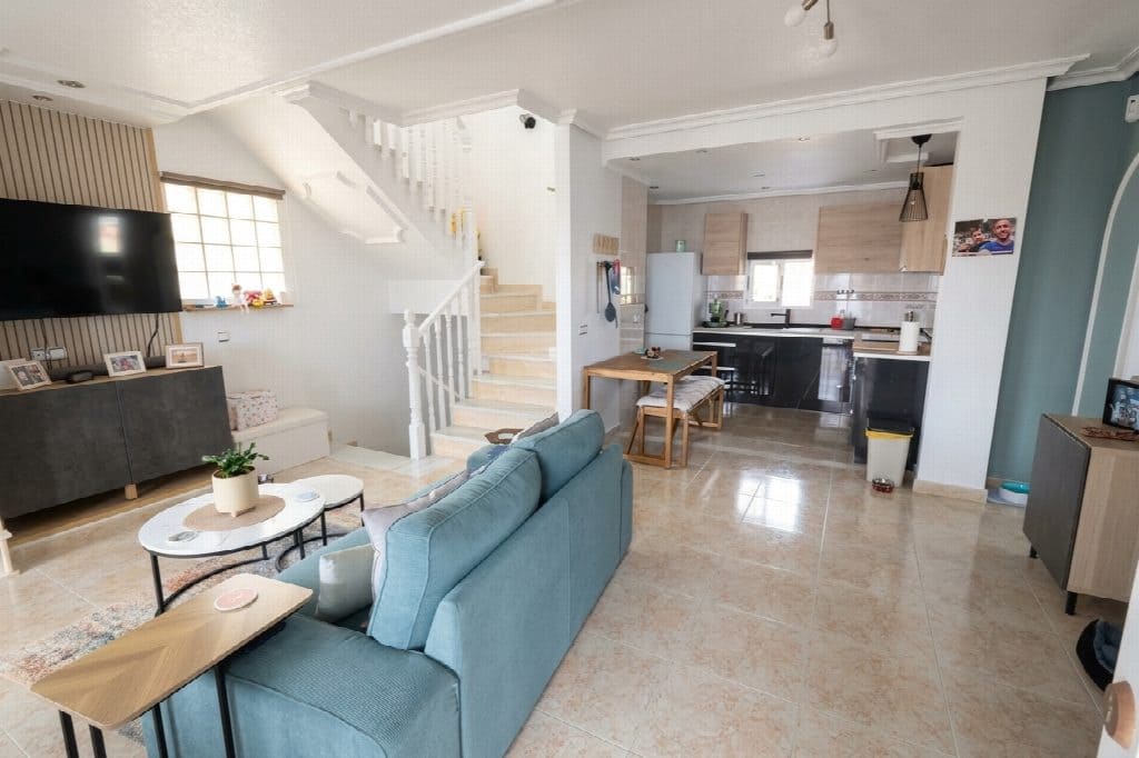 5 slaapkamer Villa te koop in San Miguel de Salinas met zwembad garage - € 385.000 (Ref: 10051234)