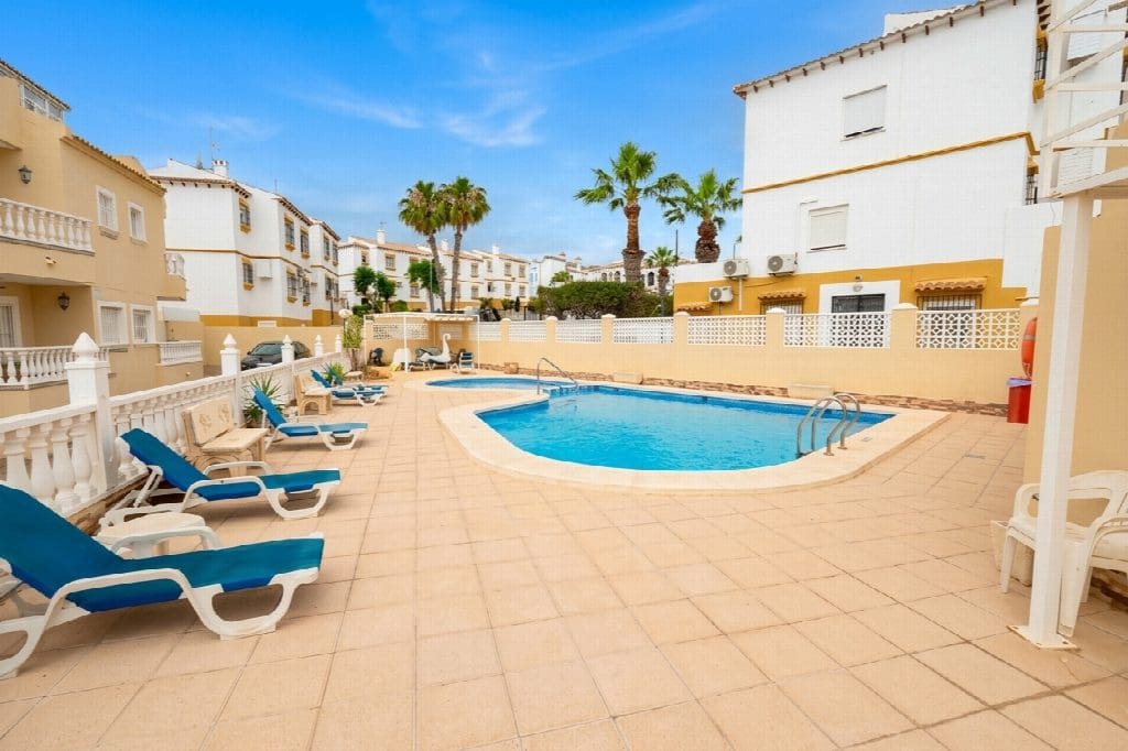 5 slaapkamer Villa te koop in San Miguel de Salinas met zwembad garage - € 385.000 (Ref: 10051234)