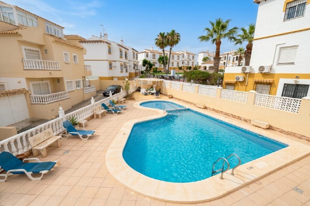 5 slaapkamer Villa te koop in San Miguel de Salinas met zwembad garage - € 385.000 (Ref: 10051234)