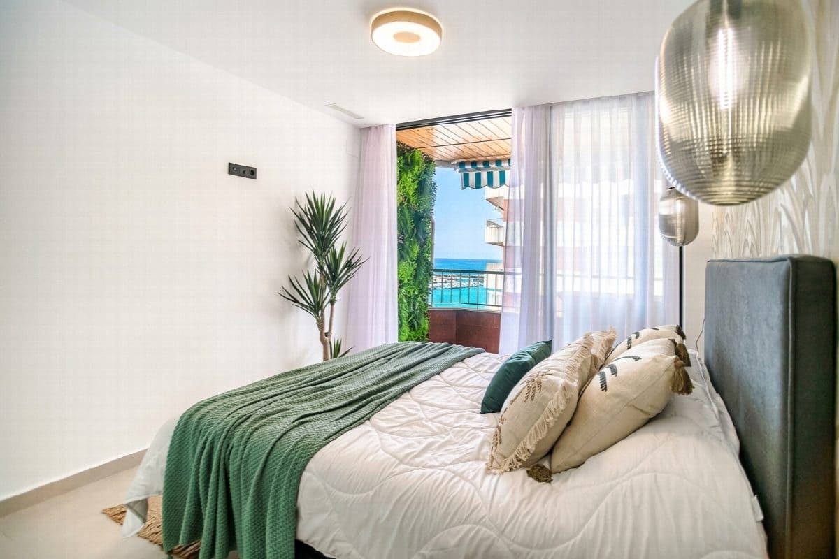 3 chambre Penthouse à vendre à Torrevieja avec piscine - 419 000 € (Ref: 10051236)