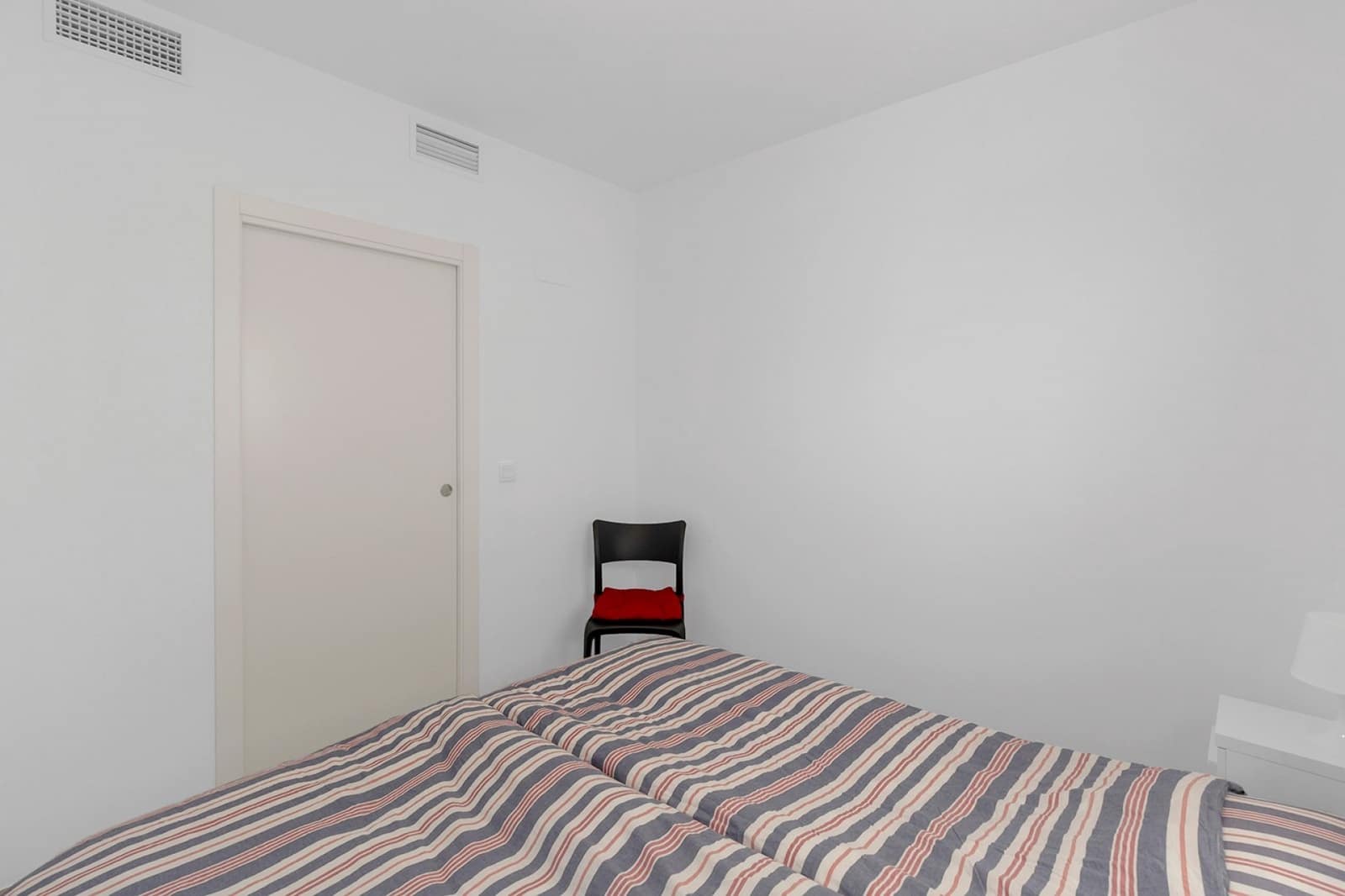 Apartamento de 2 habitaciones en Orihuela en venta con piscina garaje - 275.000 € (Ref: 10051250)