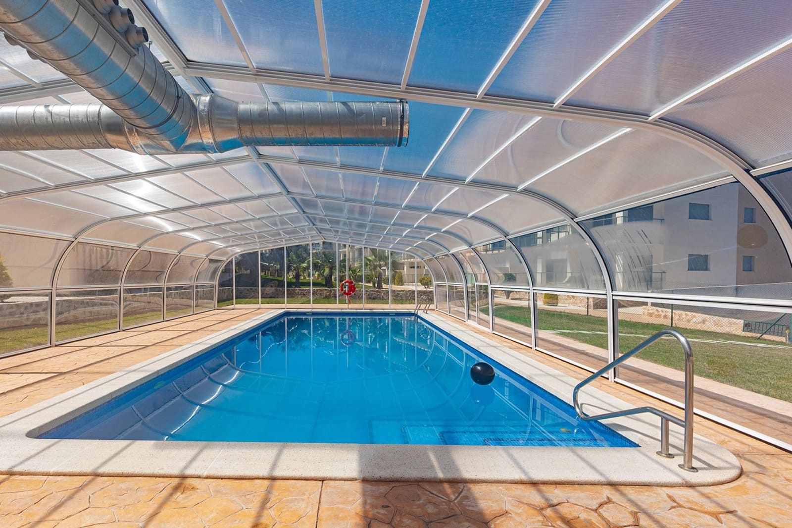 Apartamento de 2 habitaciones en Orihuela en venta con piscina garaje - 275.000 € (Ref: 10051250)