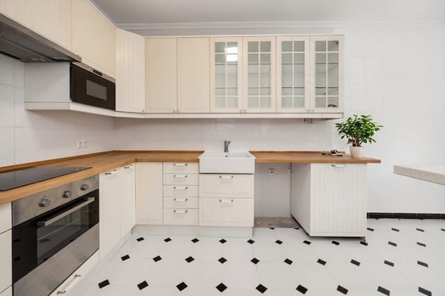 3 quarto Moradia Geminada para venda em El Chaparral, Torrevieja com piscina - 360 000 € (Ref: 10051259)