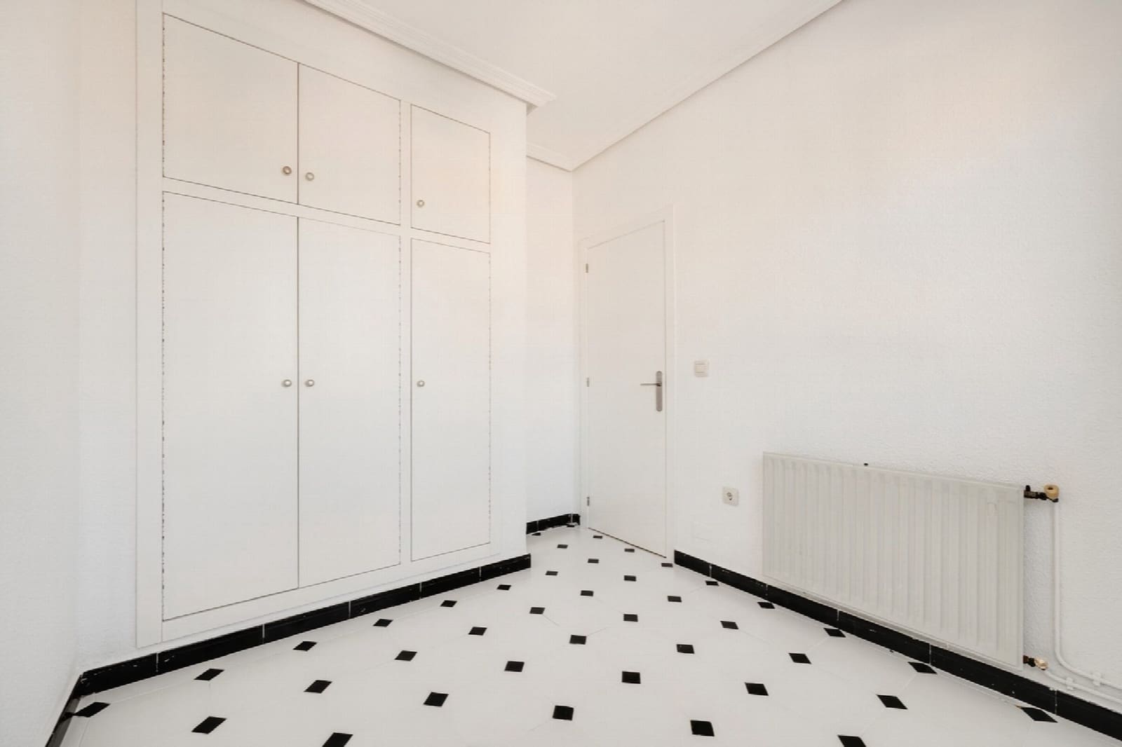 3 quarto Moradia Geminada para venda em Torrevieja com piscina - 360 000 € (Ref: 10051259)