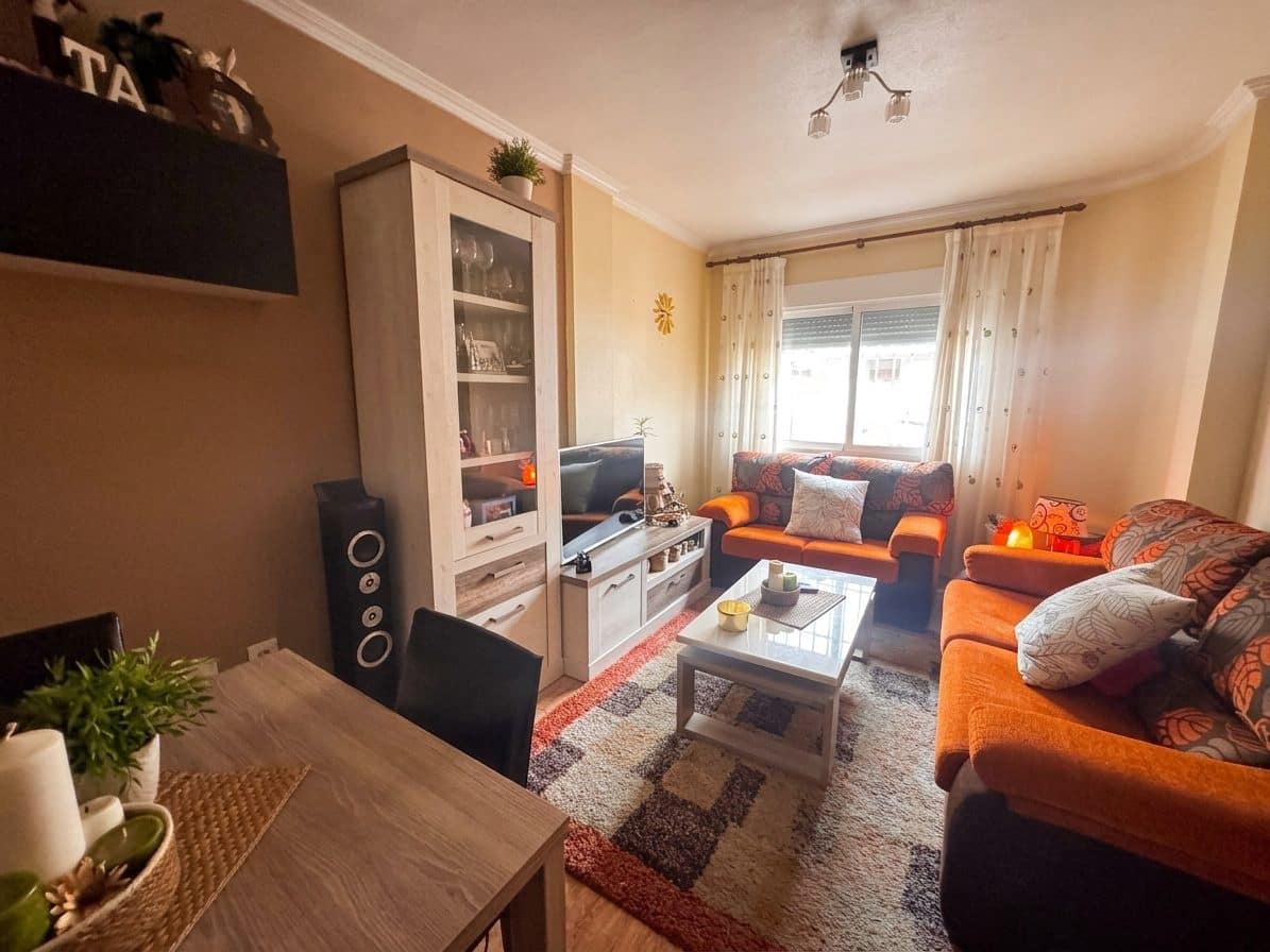 4 bedroom Semi-detached Villa for sale in Los Alcazares with garage - € 269,900 (Ref: 10051262)