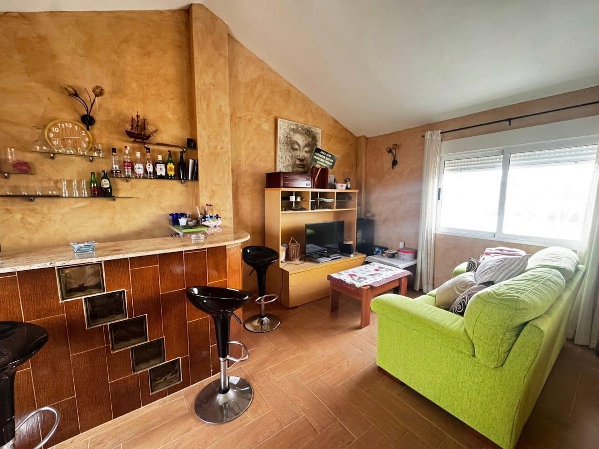 4 bedroom Semi-detached Villa for sale in Los Alcazares with garage - € 269,900 (Ref: 10051262)