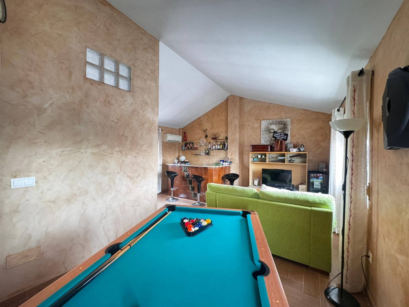 4 bedroom Semi-detached Villa for sale in Los Alcazares with garage - € 269,900 (Ref: 10051262)