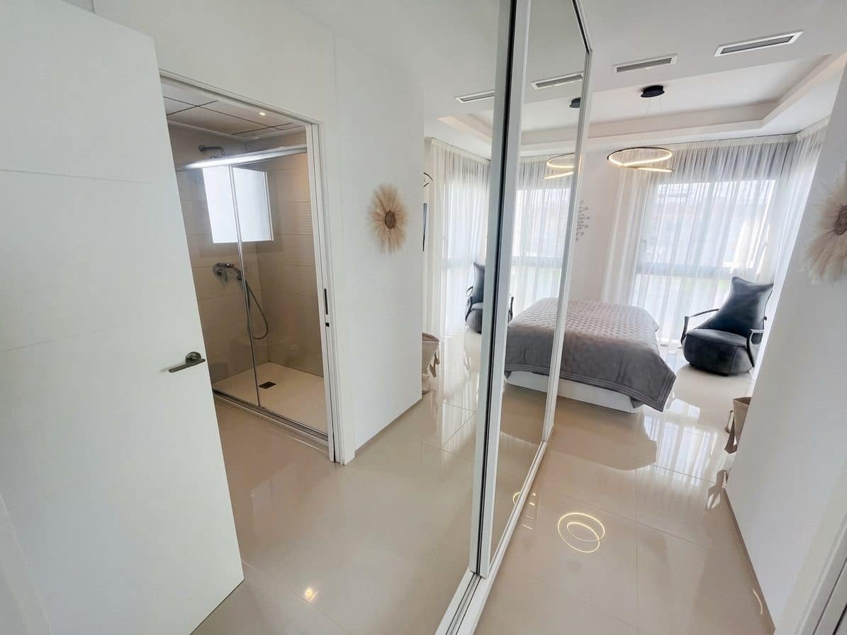 3 chambre Villa/Maison à vendre à Los Alcazares avec piscine garage - 595 000 € (Ref: 10051263)