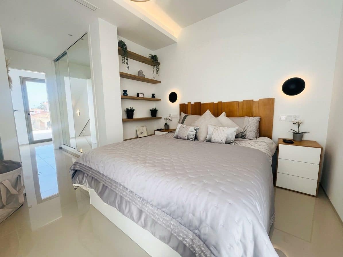 3 chambre Villa/Maison à vendre à Los Alcazares avec piscine garage - 595 000 € (Ref: 10051263)