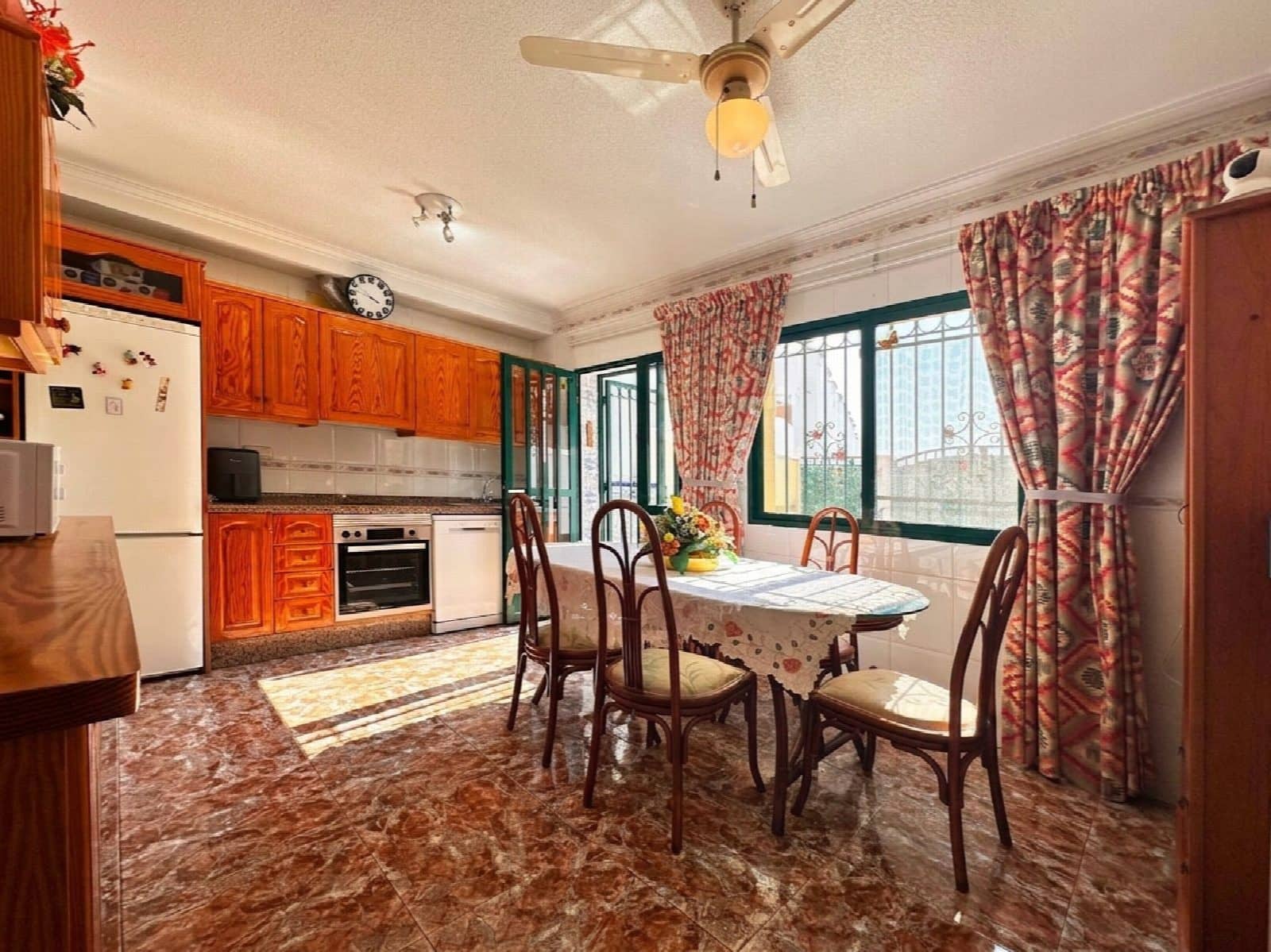 3 slaapkamer Rijtjeshuis te koop in Orihuela met zwembad - € 250.000 (Ref: 10051265)