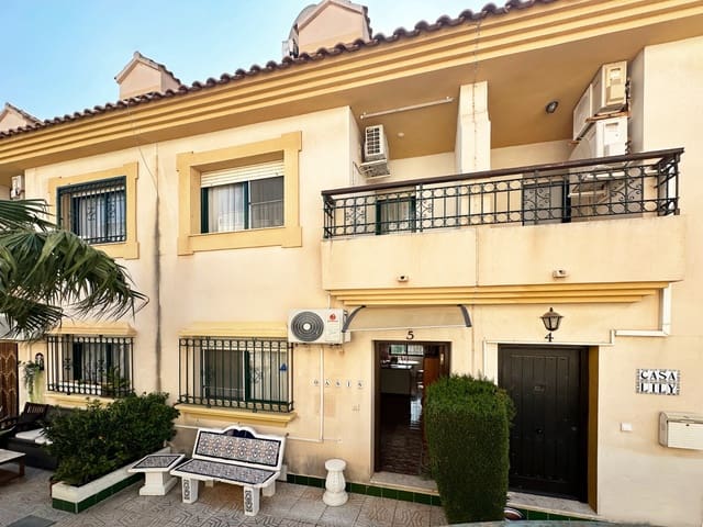 Adosado de 3 habitaciones en Lomas de Cabo Roig - Los Dolses, Orihuela en venta con piscina - 250.000 € (Ref: 10051265)