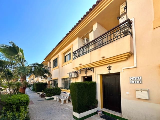 Adosado de 3 habitaciones en Lomas de Cabo Roig - Los Dolses, Orihuela en venta con piscina - 250.000 € (Ref: 10051265)
