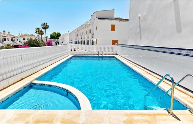 Adosado de 3 habitaciones en Lomas de Cabo Roig - Los Dolses, Orihuela en venta con piscina - 250.000 € (Ref: 10051265)