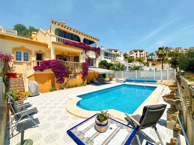 3 bedroom Villa for sale in Lomas de Campoamor - Las Ramblas, Orihuela with pool garage - € 529,000 (Ref: 10051267)