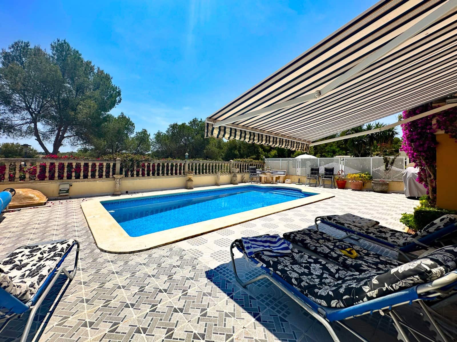 3 bedroom Villa for sale in Orihuela with pool garage - € 529,000 (Ref: 10051267)