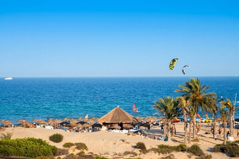 2 bedroom Beach Apartment for sale in Santa Pola with pool garage - € 280,000 (Ref: 10051269)