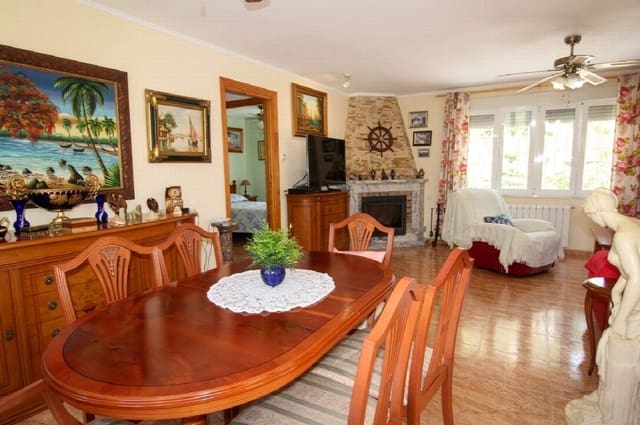 5 slaapkamer Villa te koop in Los Balcones - Los Altos, Torrevieja met zwembad - € 470.000 (Ref: 10051274)
