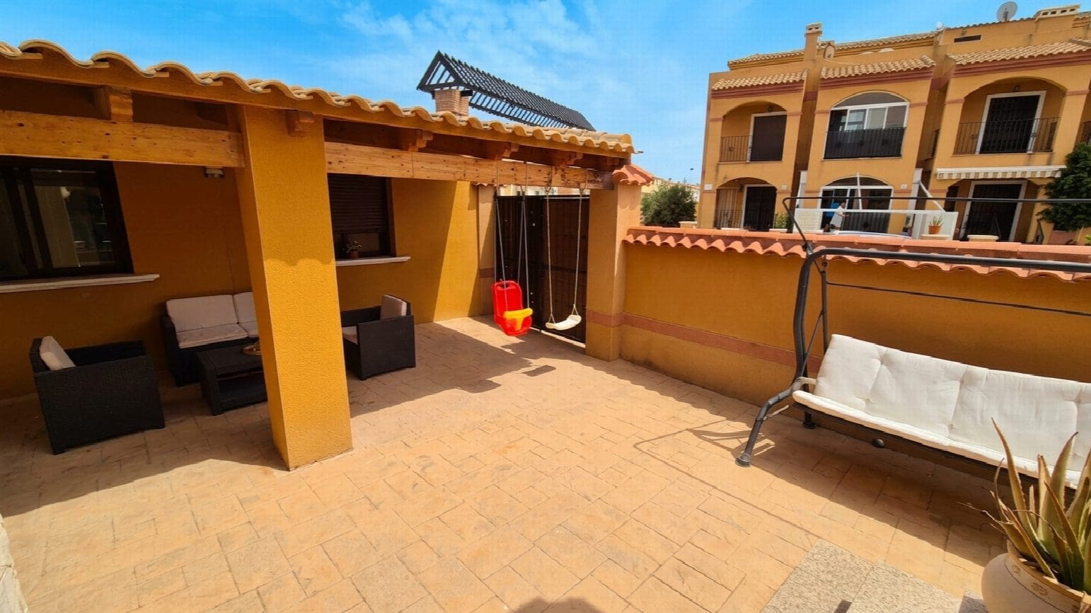 2 bedroom Villa for sale in Torrevieja with garage - € 322,400 (Ref: 10051277)