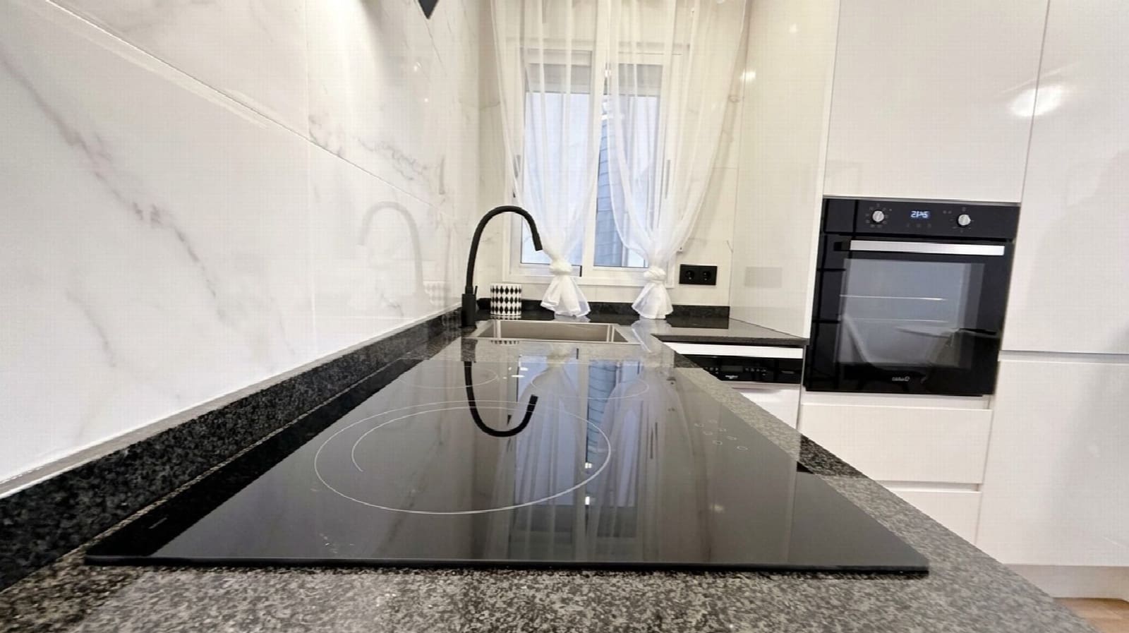 2 Zimmer Apartment zu verkaufen in Torrevieja - 164.900 € (Ref: 10051279)