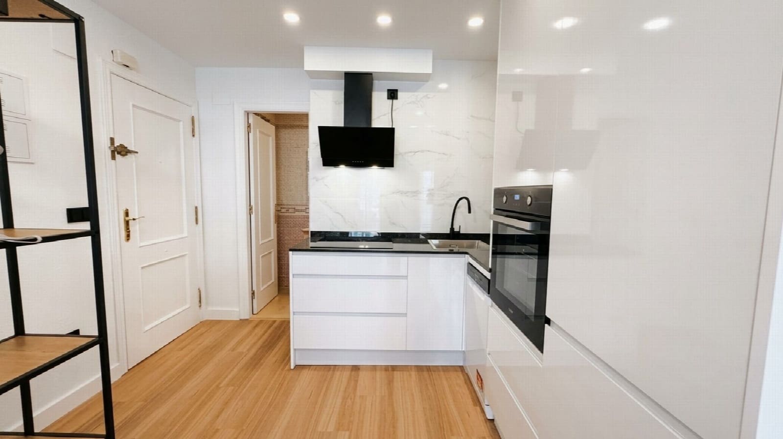 2 Zimmer Apartment zu verkaufen in Torrevieja - 164.900 € (Ref: 10051279)