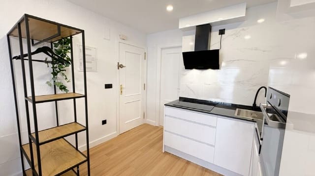 2 Zimmer Apartment zu verkaufen in Puerto Deportivo, Torrevieja - 164.900 € (Ref: 10051279)
