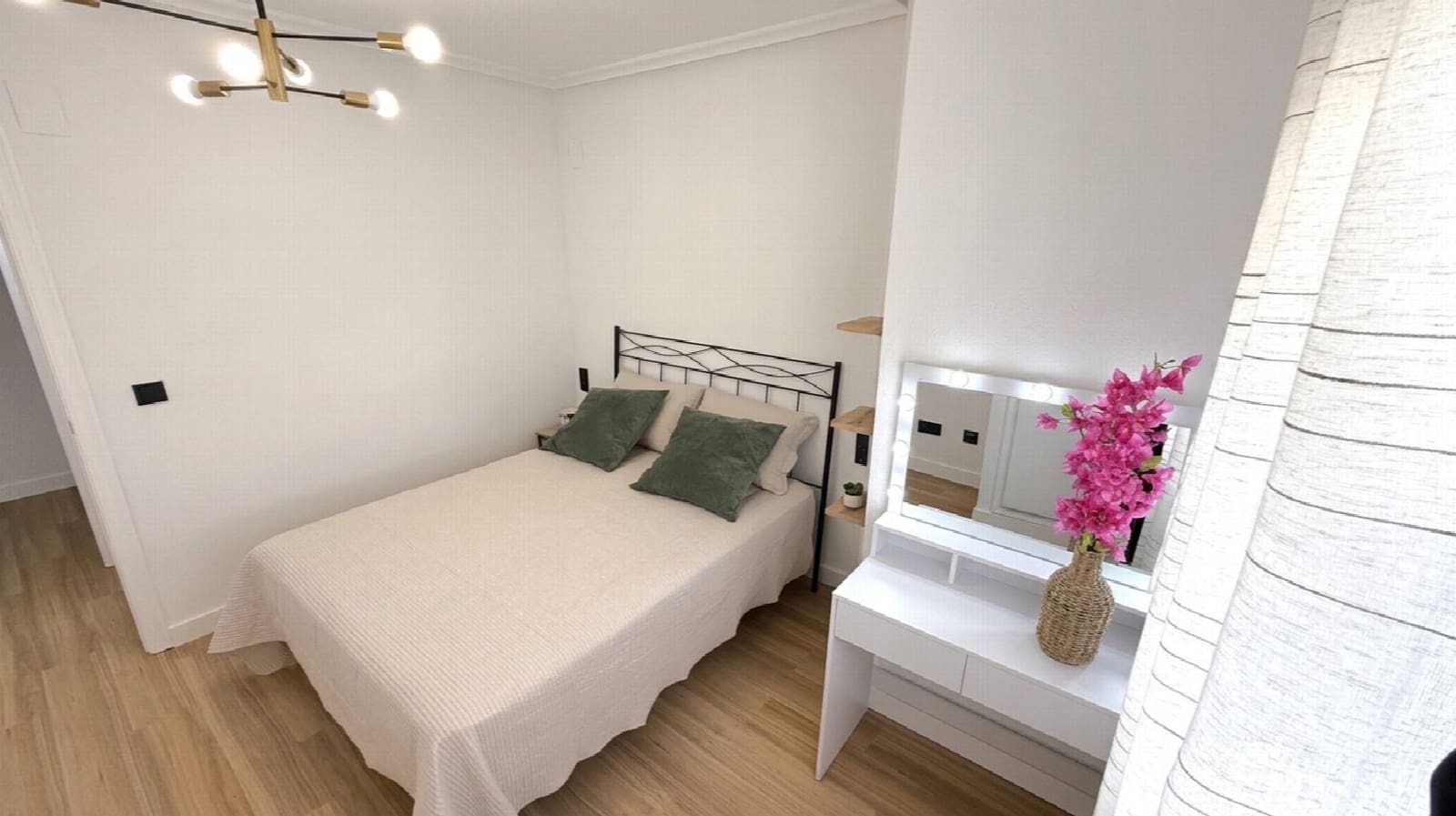 2 Zimmer Apartment zu verkaufen in Torrevieja - 164.900 € (Ref: 10051279)