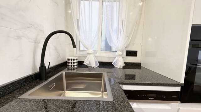 2 Zimmer Apartment zu verkaufen in Puerto Deportivo, Torrevieja - 164.900 € (Ref: 10051279)