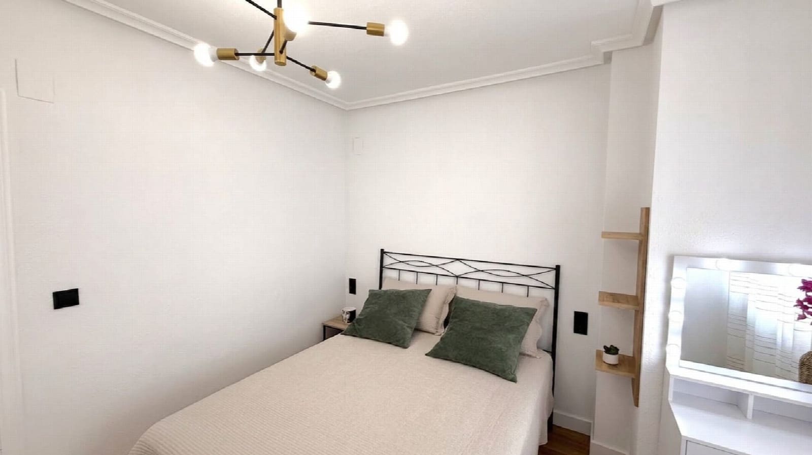 2 Zimmer Apartment zu verkaufen in Torrevieja - 164.900 € (Ref: 10051279)