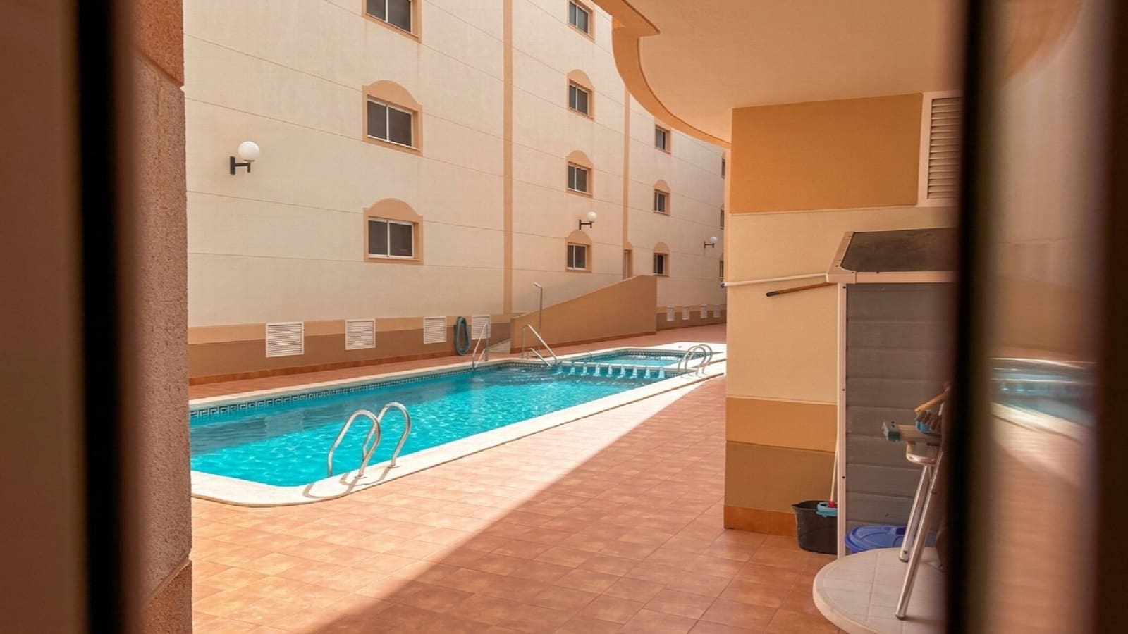 3 quarto Apartamento para venda em Torrevieja com piscina - 194 900 € (Ref: 10051281)