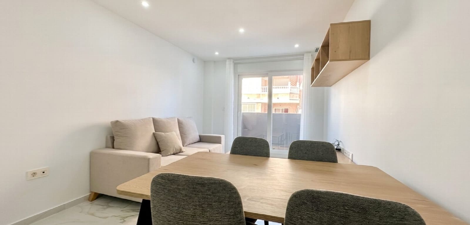 2 makuuhuone Huoneisto myytävänä paikassa Torrevieja - 239 000 € (Ref: 10051284)