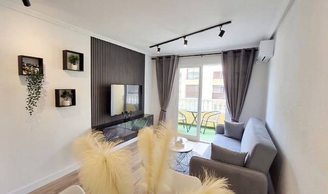 1 Zimmer Apartment zu verkaufen in Avenida Habaneras - Curva de Palangre, Torrevieja - 167.000 € (Ref: 10051286)