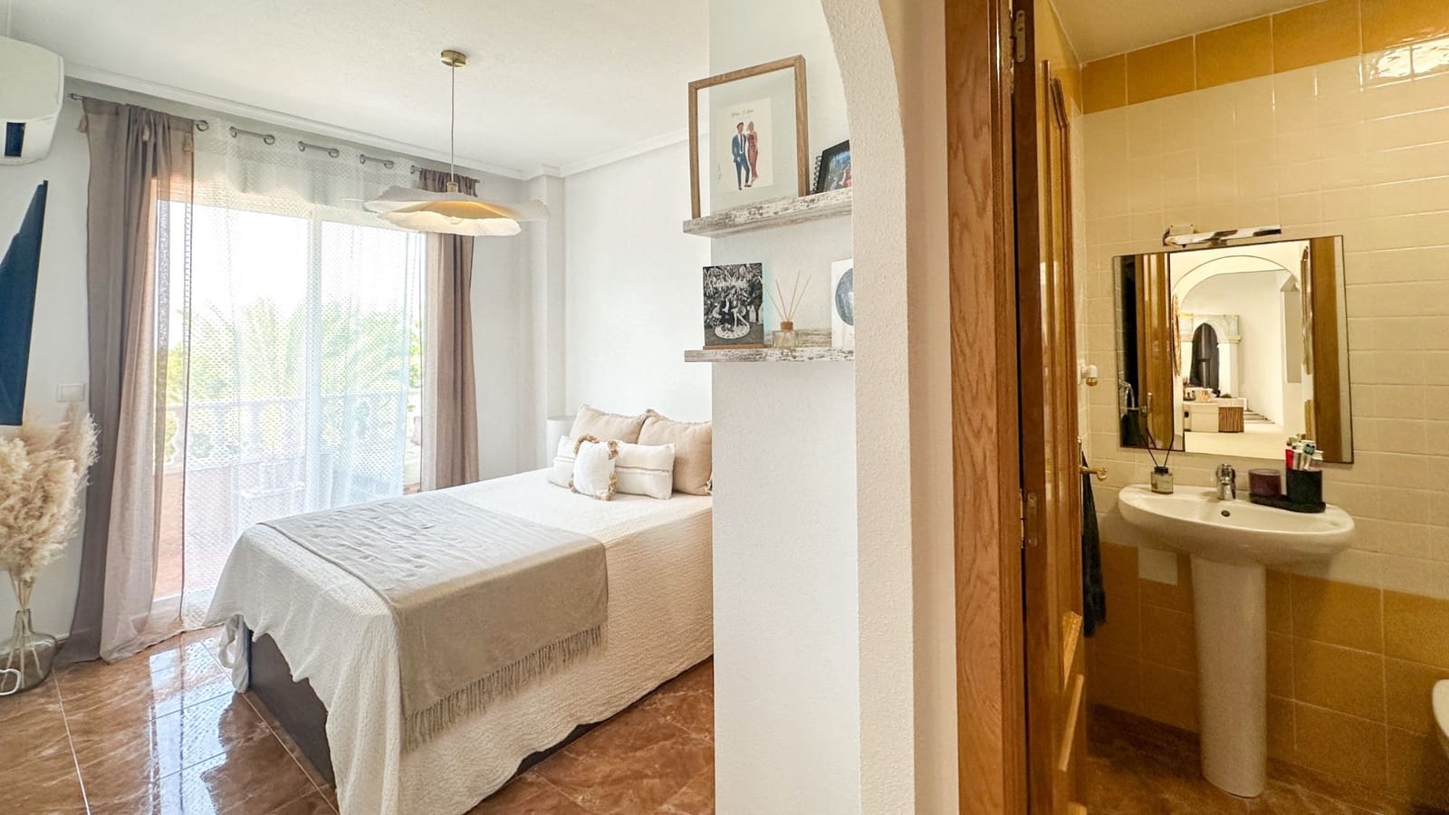2 Zimmer Apartment zu verkaufen in Guardamar del Segura mit Pool Garage - 215.000 € (Ref: 10051290)