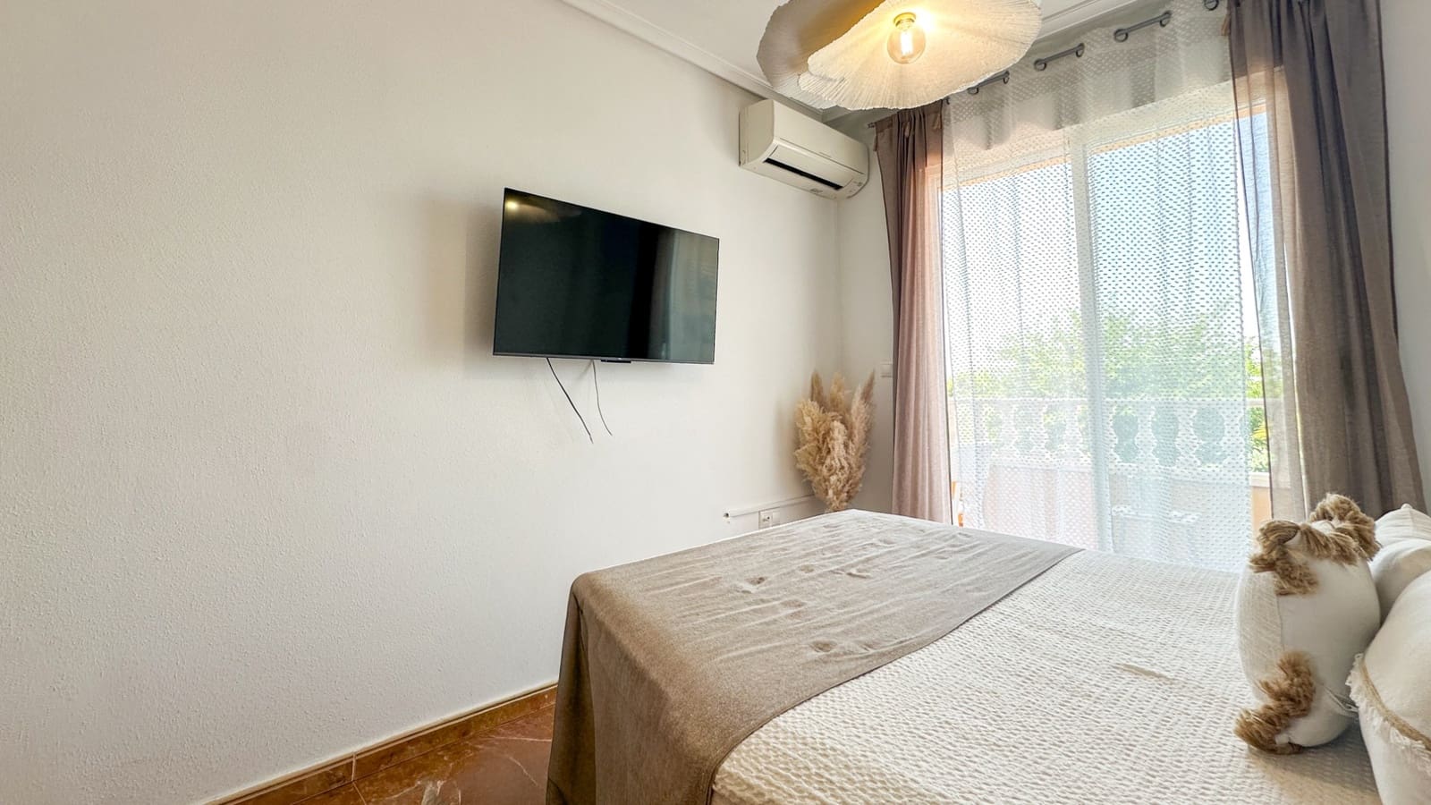2 Zimmer Apartment zu verkaufen in Guardamar del Segura mit Pool Garage - 215.000 € (Ref: 10051290)