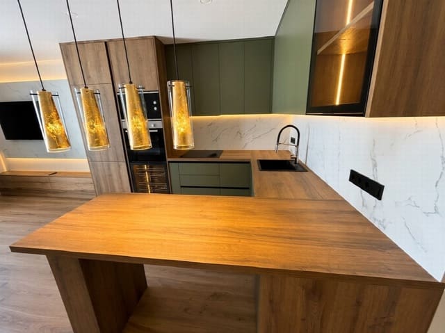 Apartamento Playa de 2 habitaciones en Parque Acuático - Sector 25, Torrevieja en venta con garaje - 249.000 € (Ref: 10051291)