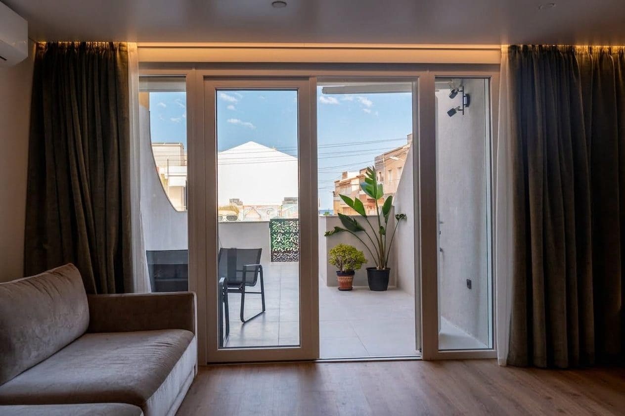 Apartamento Playa de 2 habitaciones en Torrevieja en venta con garaje - 249.000 € (Ref: 10051291)