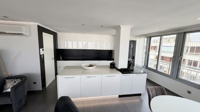 2 quarto Penthouse para venda em Playa del Acequión, Torrevieja com piscina - 369 900 € (Ref: 10051296)