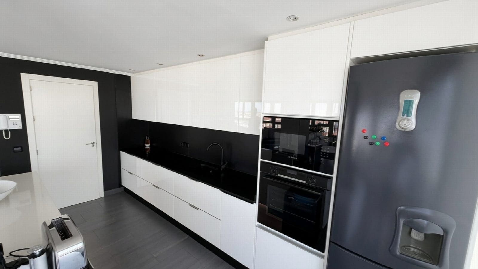2 quarto Penthouse para venda em Torrevieja com piscina - 369 900 € (Ref: 10051296)