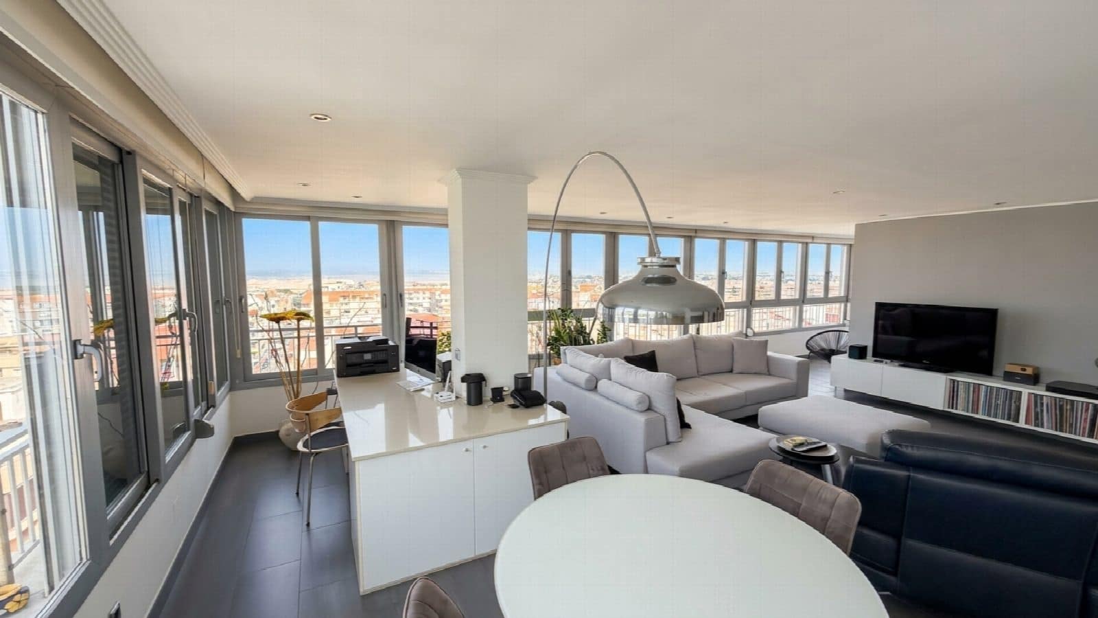 2 quarto Penthouse para venda em Torrevieja com piscina - 369 900 € (Ref: 10051296)