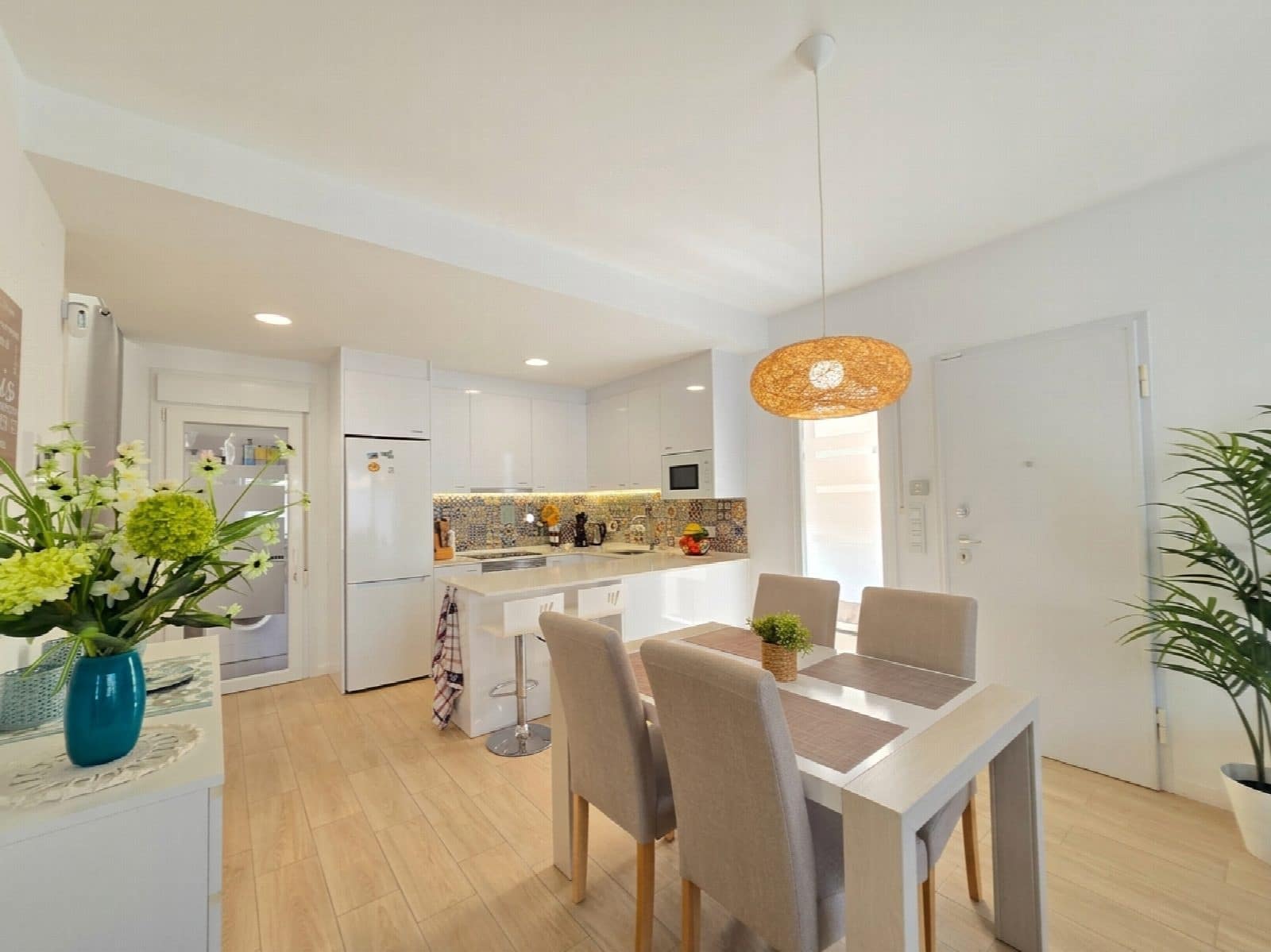 3 slaapkamer Villa te koop in Pilar de la Horadada met zwembad - € 450.000 (Ref: 10051301)