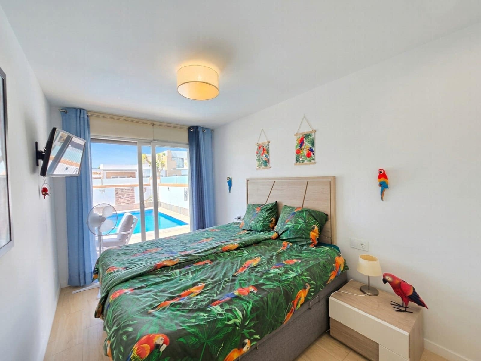 3 slaapkamer Villa te koop in Pilar de la Horadada met zwembad - € 450.000 (Ref: 10051301)