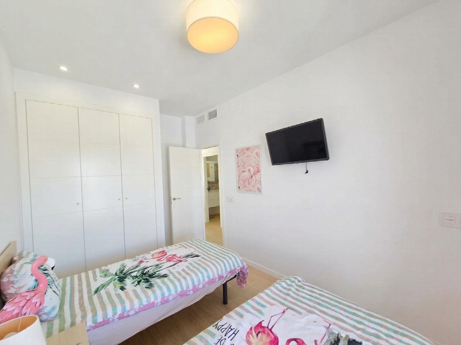 3 slaapkamer Villa te koop in Pilar de la Horadada met zwembad - € 450.000 (Ref: 10051301)