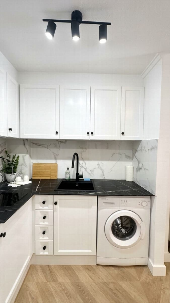 Apartamento de 2 habitaciones en Torrevieja en venta con piscina - 164.900 € (Ref: 10051309)