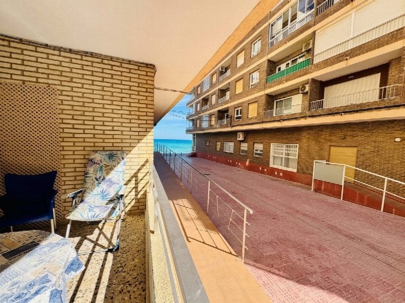 3 quarto Apartamento de Praia para venda em Torrevieja - 310 000 € (Ref: 10051312)