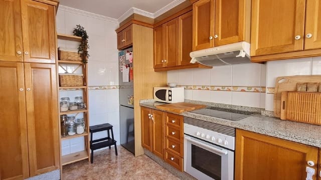 3 makuuhuone Paritalo myytävänä paikassa Villamartin, Orihuela mukana uima-altaan 
autotalli - 255 000 € (Ref: 10051314)